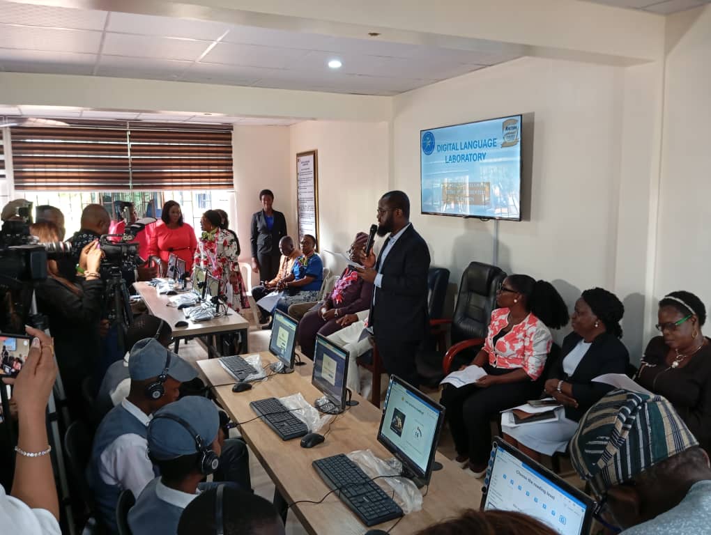 Digital Language Laboratory